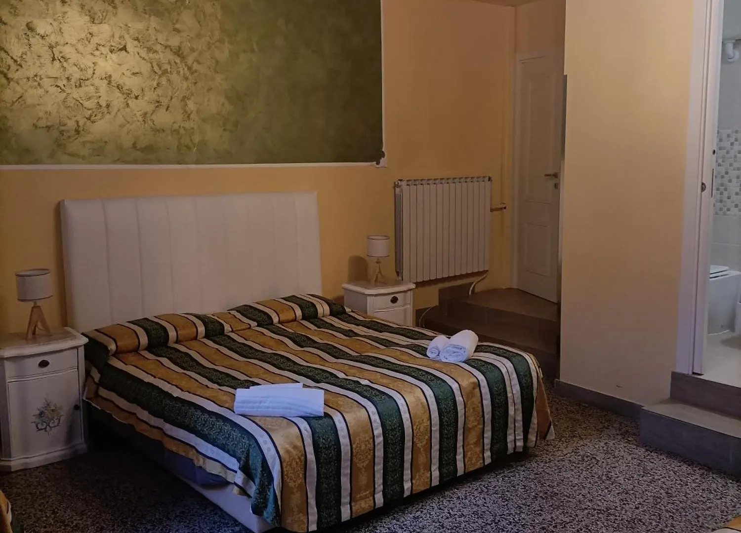Guest house Palazzo Lion Morosini - Check In Presso Locanda Ai Santi Apostoli Venice