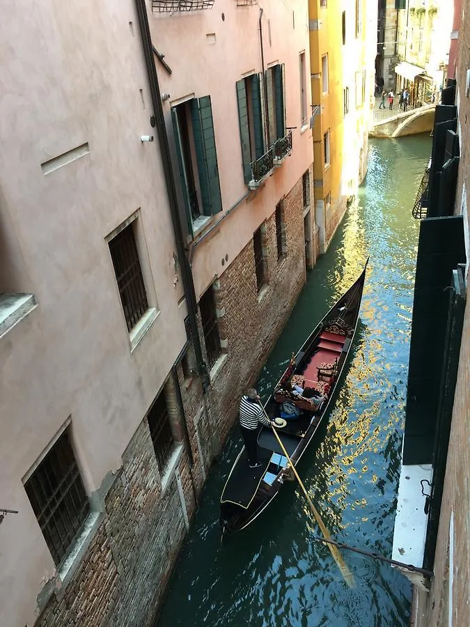 Palazzo Lion Morosini - Check In Presso Locanda Ai Santi Apostoli Venecia Italia