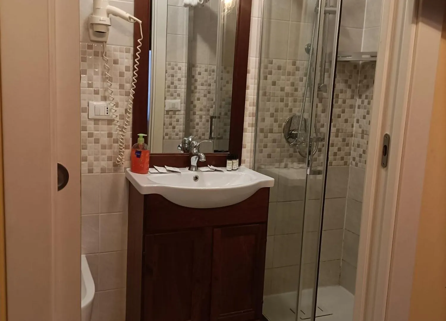 Palazzo Lion Morosini - Check In Presso Locanda Ai Santi Apostoli Benátky Penzion