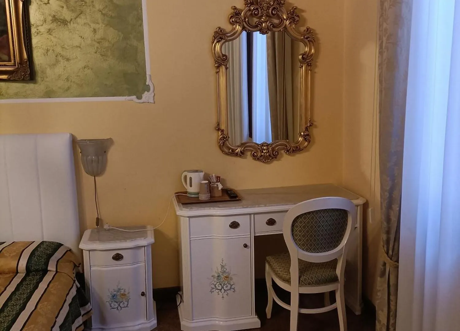 Palazzo Lion Morosini - Check In Presso Locanda Ai Santi Apostoli 威尼斯