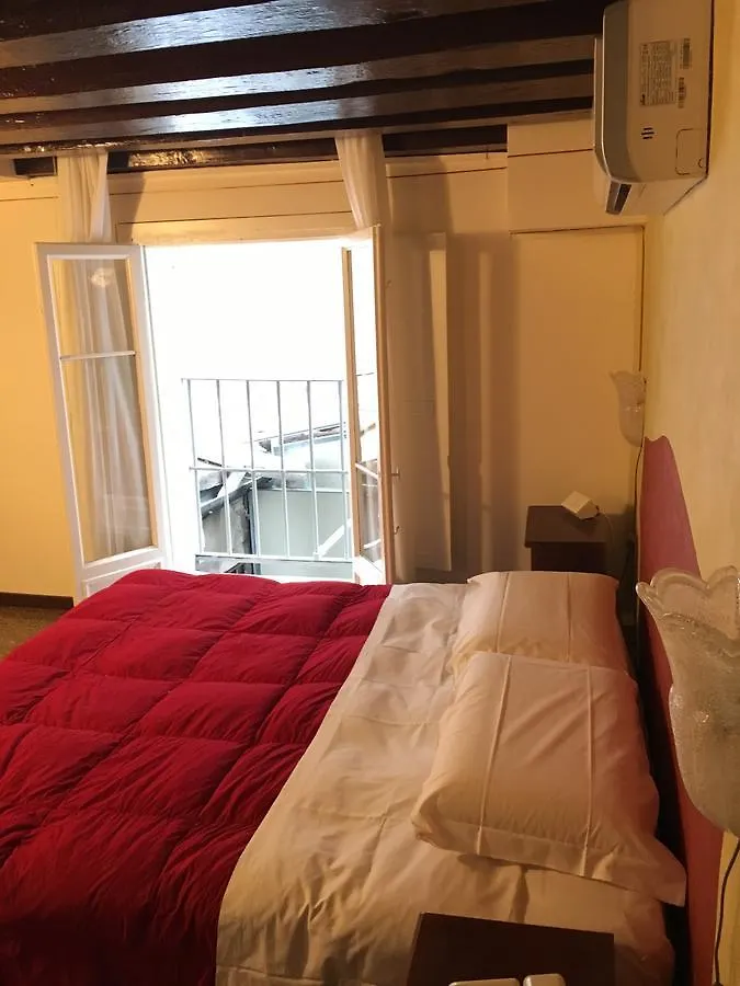 招待所 Palazzo Lion Morosini - Check In Presso Locanda Ai Santi Apostoli 威尼斯
