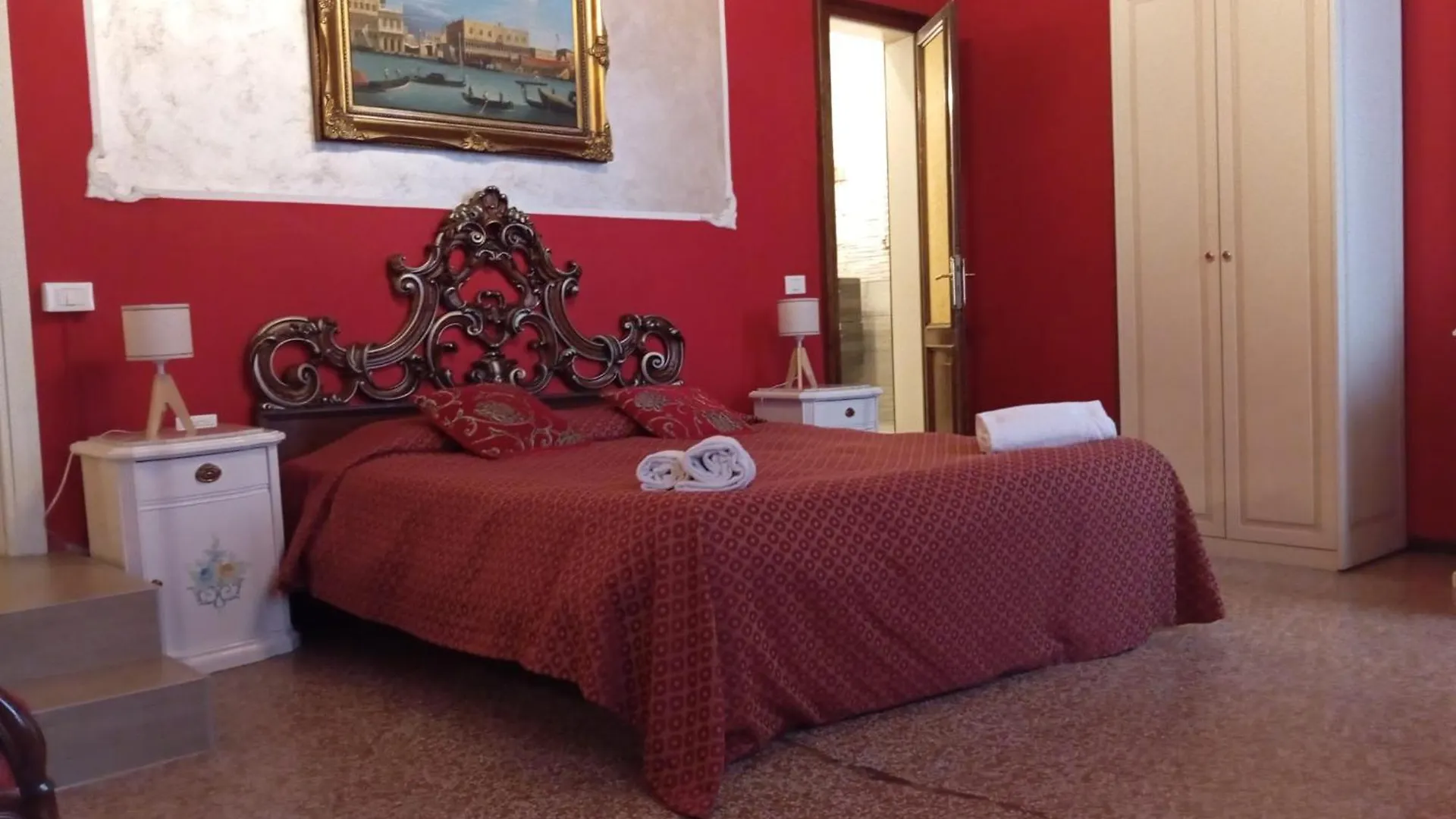 Guest house Palazzo Lion Morosini - Check In Presso Locanda Ai Santi Apostoli Venice